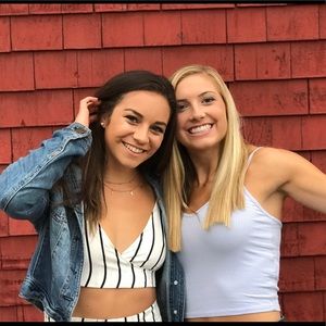 Meet your Posher, Becca